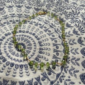 Green crystal and gold (semi-choker) necklace